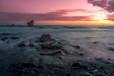 Playa de El Aguilar, durante el amanecer, de Diego Ferreira