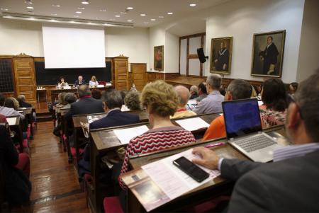 Curso sobre régimen jurídico de universidades 4