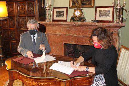 Firma de convenio 1 web.JPG