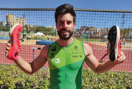 El atleta de la Universidad de Oviedo, Javier Cobián, mejor marca española de la temporada