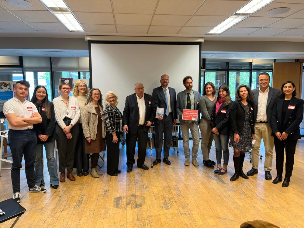 Imagen Un alumno de la Universidad de Oviedo ejerce de portavoz en el Premio Goncourt: la elección de España 