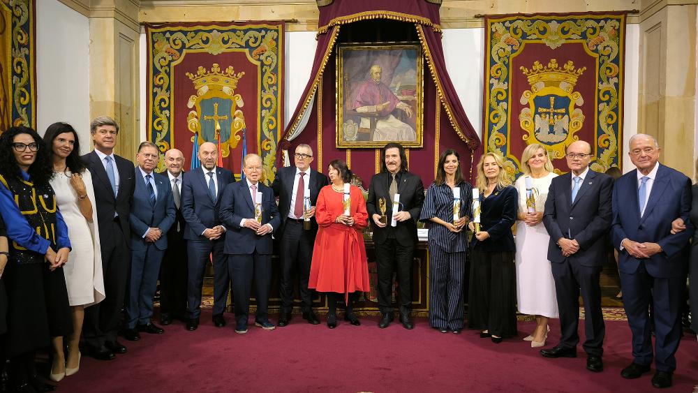 Imagen Los premios ASICOM-Universidá d'Uviéu reconocen la contribución a la cultura iberoamericana de siete entidaes y personalidaes