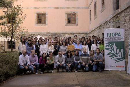 Image Investigadores del IUOPA se reúnen en Cangas del Narcea para discutir...